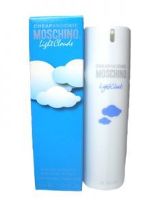 Moschino "Cheap and Chic Light Clouds", 45ml